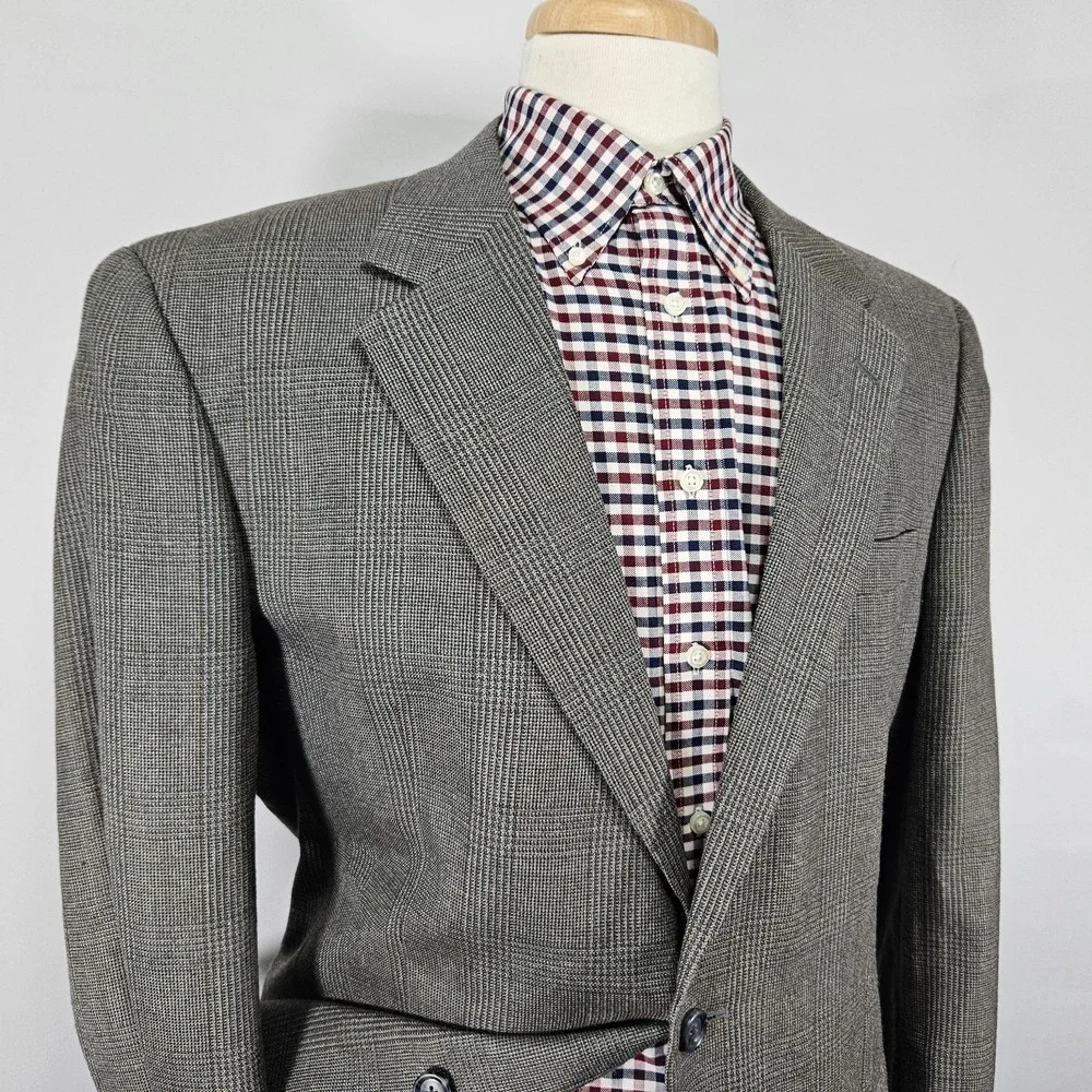 JOS A BANK Men's Sport Coat Blazer Two Button Taupe Plaid Silk Wool 44L
